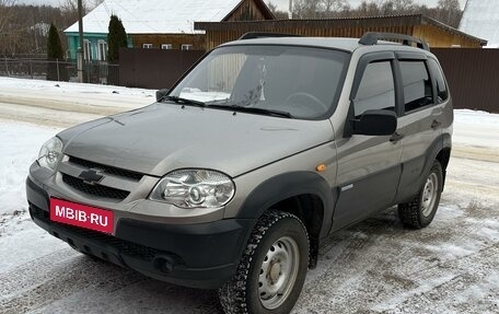 Chevrolet Niva I рестайлинг, 2011 год, 485 000 рублей, 1 фотография