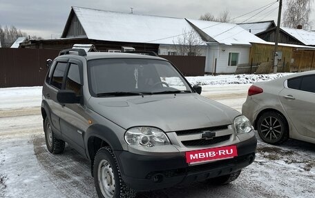 Chevrolet Niva I рестайлинг, 2011 год, 485 000 рублей, 2 фотография