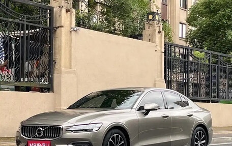 Volvo S60 III, 2020 год, 2 000 000 рублей, 1 фотография