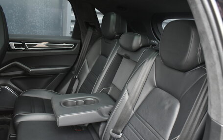 Porsche Cayenne III, 2020 год, 10 700 000 рублей, 13 фотография