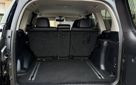 Toyota Land Cruiser Prado 150 рестайлинг 2, 2020 год, 5 800 000 рублей, 8 фотография