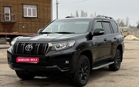 Toyota Land Cruiser Prado 150 рестайлинг 2, 2020 год, 5 800 000 рублей, 4 фотография