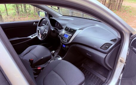 Hyundai Solaris II рестайлинг, 2011 год, 890 000 рублей, 15 фотография