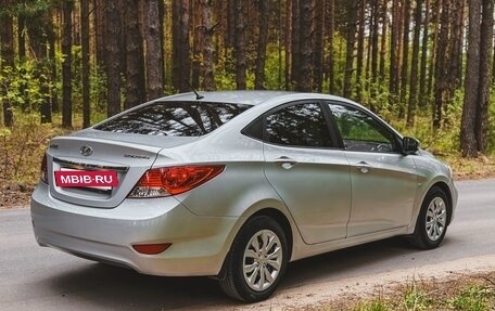 Hyundai Solaris II рестайлинг, 2011 год, 890 000 рублей, 7 фотография