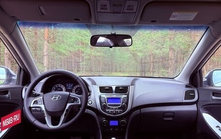 Hyundai Solaris II рестайлинг, 2011 год, 890 000 рублей, 16 фотография