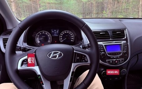 Hyundai Solaris II рестайлинг, 2011 год, 890 000 рублей, 19 фотография