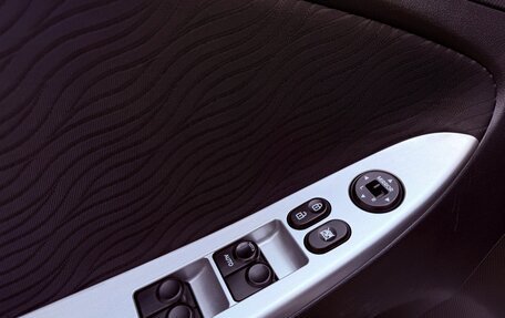 Hyundai Solaris II рестайлинг, 2011 год, 890 000 рублей, 22 фотография