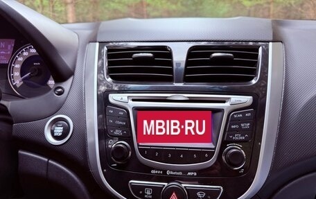 Hyundai Solaris II рестайлинг, 2011 год, 890 000 рублей, 20 фотография