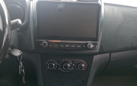 Renault Logan II, 2015 год, 699 000 рублей, 14 фотография
