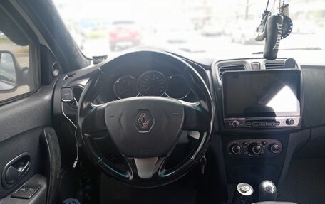 Renault Logan II, 2015 год, 699 000 рублей, 13 фотография