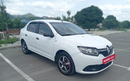Renault Logan II, 2015 год, 699 000 рублей, 7 фотография