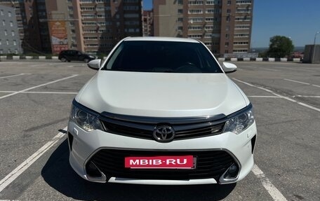 Toyota Camry, 2015 год, 1 987 000 рублей, 2 фотография
