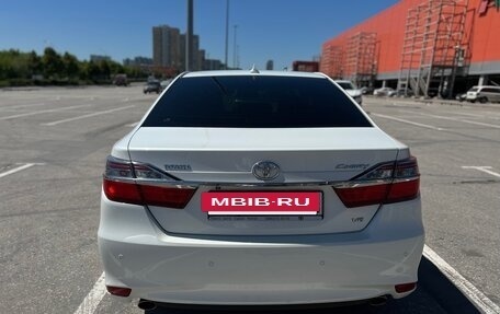 Toyota Camry, 2015 год, 1 987 000 рублей, 6 фотография