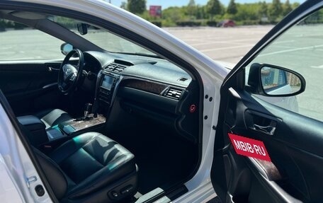 Toyota Camry, 2015 год, 1 987 000 рублей, 10 фотография