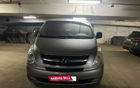 Hyundai Grand Starex Grand Starex I рестайлинг 2, 2011 год, 1 450 000 рублей, 3 фотография