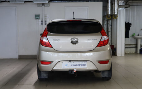 Hyundai Solaris II рестайлинг, 2011 год, 599 990 рублей, 6 фотография