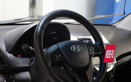 Hyundai Solaris II рестайлинг, 2011 год, 599 990 рублей, 8 фотография