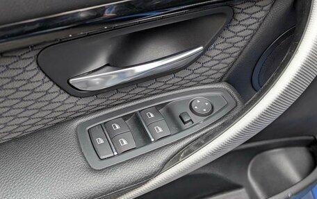 BMW 3 серия, 2018 год, 2 655 000 рублей, 14 фотография