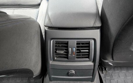 BMW 3 серия, 2018 год, 2 655 000 рублей, 16 фотография
