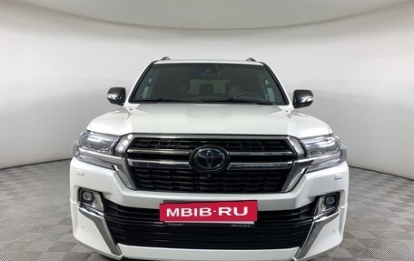 Toyota Land Cruiser 200, 2020 год, 7 489 000 рублей, 2 фотография