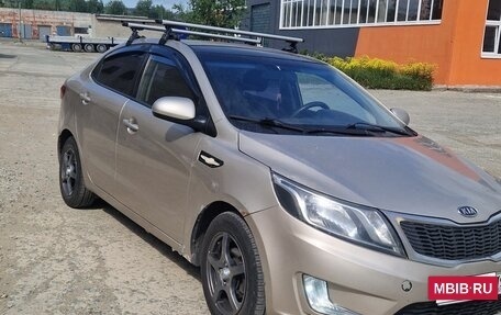 KIA Rio III рестайлинг, 2013 год, 550 000 рублей, 2 фотография