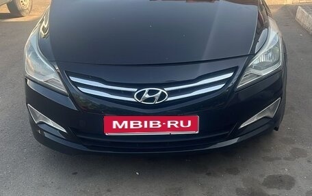 Hyundai Solaris II рестайлинг, 2015 год, 635 000 рублей, 10 фотография