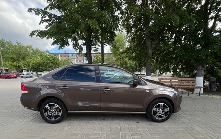 Volkswagen Polo VI (EU Market), 2015 год, 960 000 рублей, 2 фотография
