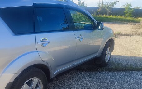 Mitsubishi Outlander III рестайлинг 3, 2008 год, 1 500 000 рублей, 4 фотография