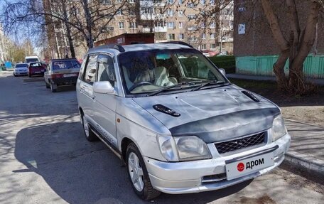 Daihatsu Pyzar I, 1998 год, 215 000 рублей, 3 фотография