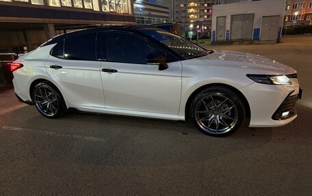 Toyota Camry, 2023 год, 3 950 000 рублей, 27 фотография