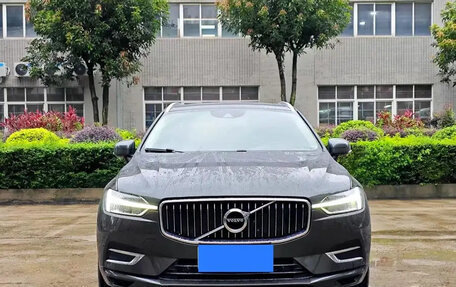 Volvo XC60 II, 2020 год, 2 300 000 рублей, 2 фотография