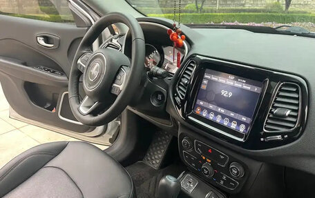 Jeep Compass II, 2020 год, 1 440 000 рублей, 12 фотография