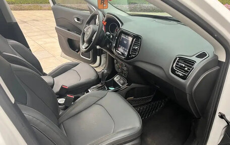 Jeep Compass II, 2020 год, 1 440 000 рублей, 11 фотография