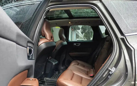 Volvo XC60 II, 2020 год, 2 300 000 рублей, 7 фотография