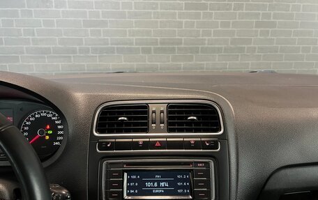 Volkswagen Polo VI (EU Market), 2013 год, 949 000 рублей, 12 фотография