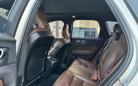 Volvo XC60 II, 2021 год, 2 300 000 рублей, 5 фотография