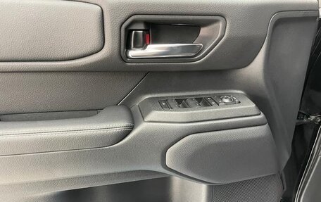 Toyota Land Cruiser Prado, 2024 год, 8 600 000 рублей, 10 фотография