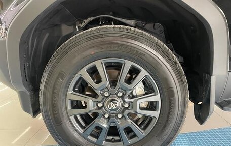 Toyota Land Cruiser Prado, 2024 год, 8 600 000 рублей, 26 фотография