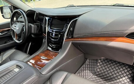 Cadillac Escalade IV, 2018 год, 5 500 000 рублей, 14 фотография