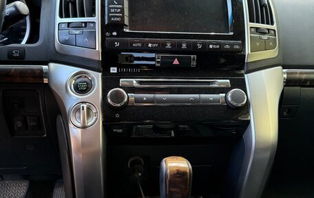 Toyota Land Cruiser 200, 2012 год, 4 500 000 рублей, 8 фотография