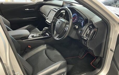 Toyota Crown, 2021 год, 2 980 000 рублей, 8 фотография