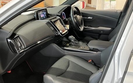 Toyota Crown, 2021 год, 2 980 000 рублей, 13 фотография