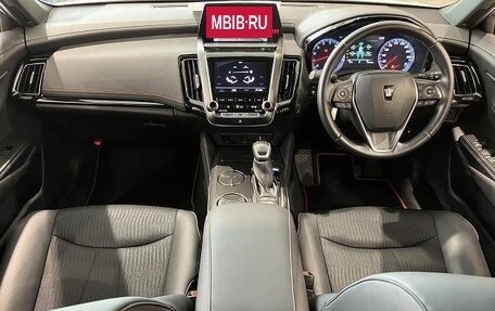 Toyota Crown, 2021 год, 2 980 000 рублей, 19 фотография