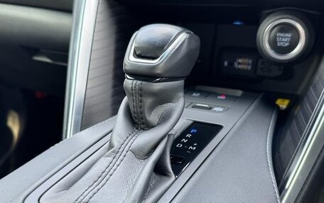 Toyota Harrier, 2021 год, 2 940 000 рублей, 17 фотография