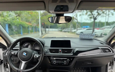 BMW 1 серия, 2021 год, 1 600 000 рублей, 10 фотография