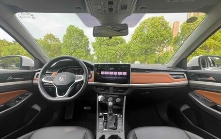 Volkswagen Bora, 2022 год, 1 297 000 рублей, 9 фотография
