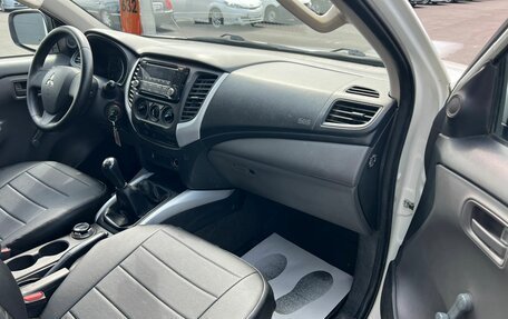 Mitsubishi L200 IV рестайлинг, 2017 год, 1 584 990 рублей, 12 фотография
