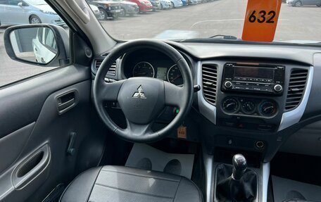 Mitsubishi L200 IV рестайлинг, 2017 год, 1 584 990 рублей, 14 фотография