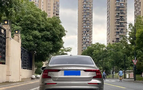 Volvo S60 III, 2020 год, 2 000 000 рублей, 5 фотография