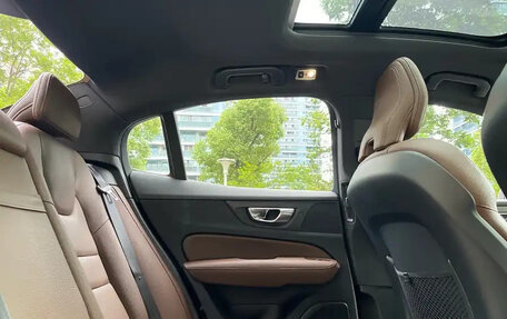 Volvo S60 III, 2020 год, 2 000 000 рублей, 11 фотография